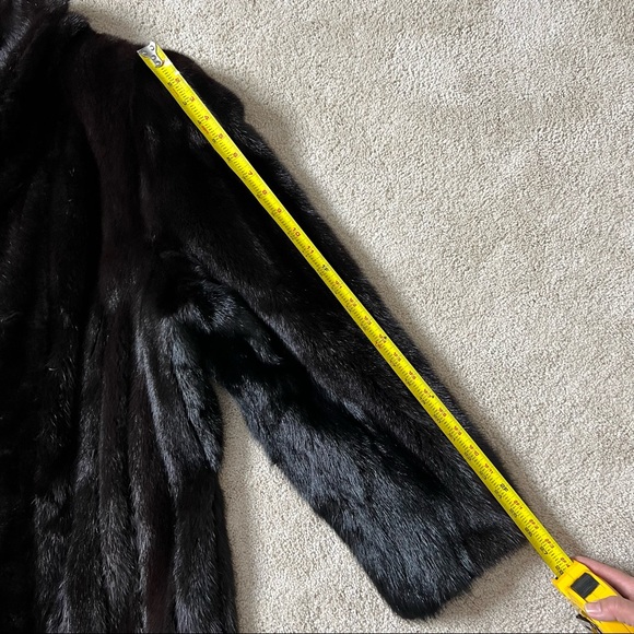Hudson’s Fur Salon Women’s Long Brown/Black Genuine Mink Coat - Picture 12 of 12